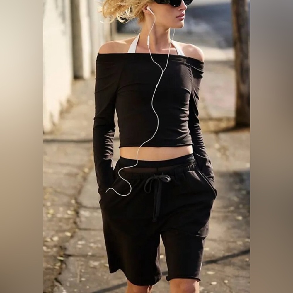 #4  NWT Free People Hot Shot Easy Set in Black - Picture 4 of 5
